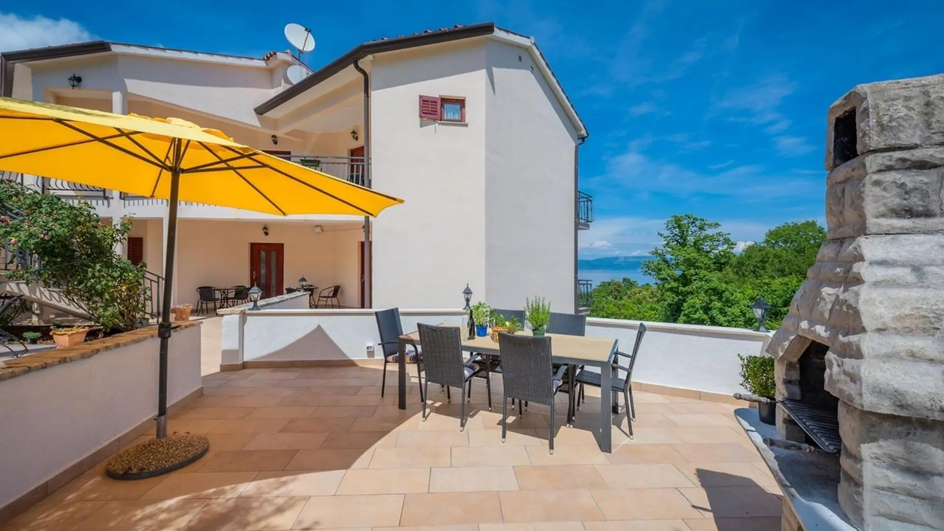 Serene Summer Oasis - Pool, Jacuzzi, Sauna, Sea View - Lara Drenje  Appartement Drenje (Istria)