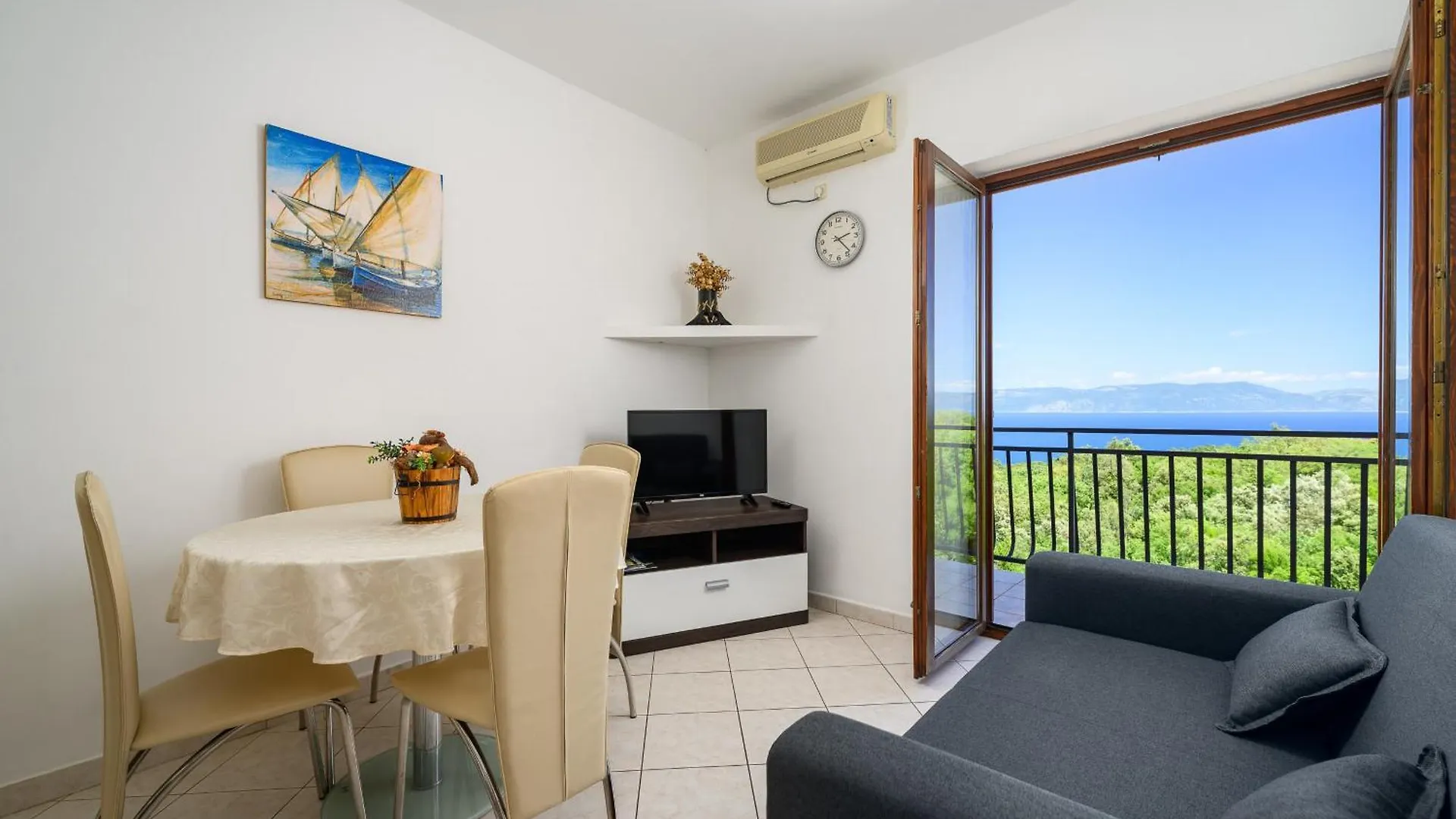 Apartmán Serene Summer Oasis - Pool, Jacuzzi, Sauna, Sea View - Lara Drenje